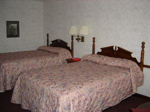 Hilltop Hotel 2*