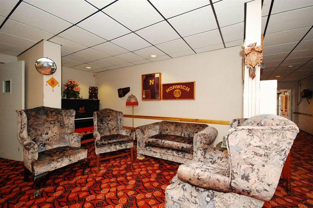 Hotel Hilltop 2*