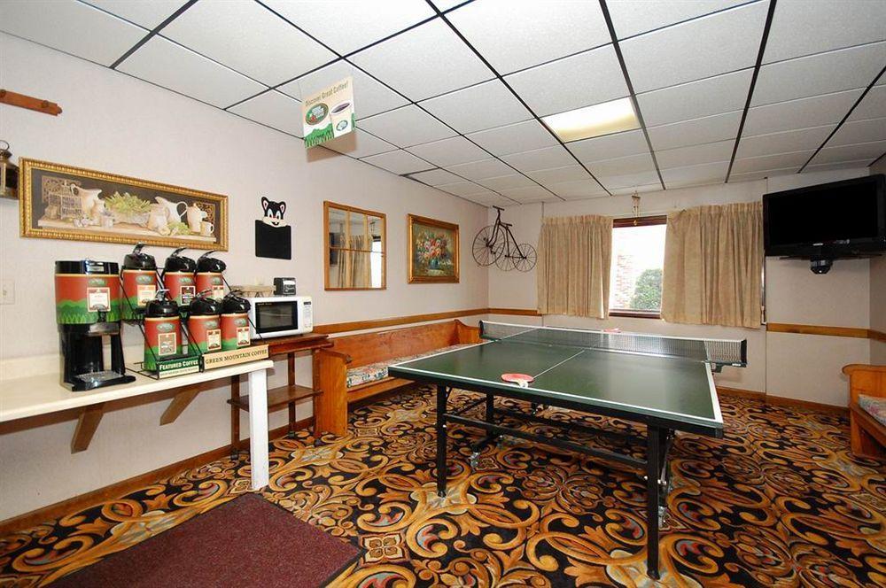 Hilltop Hotel 2*