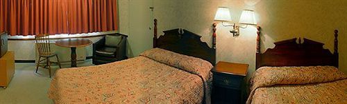 Hotel Hilltop 2*