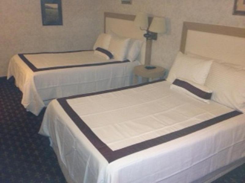 Hilltop Hotel 2*
